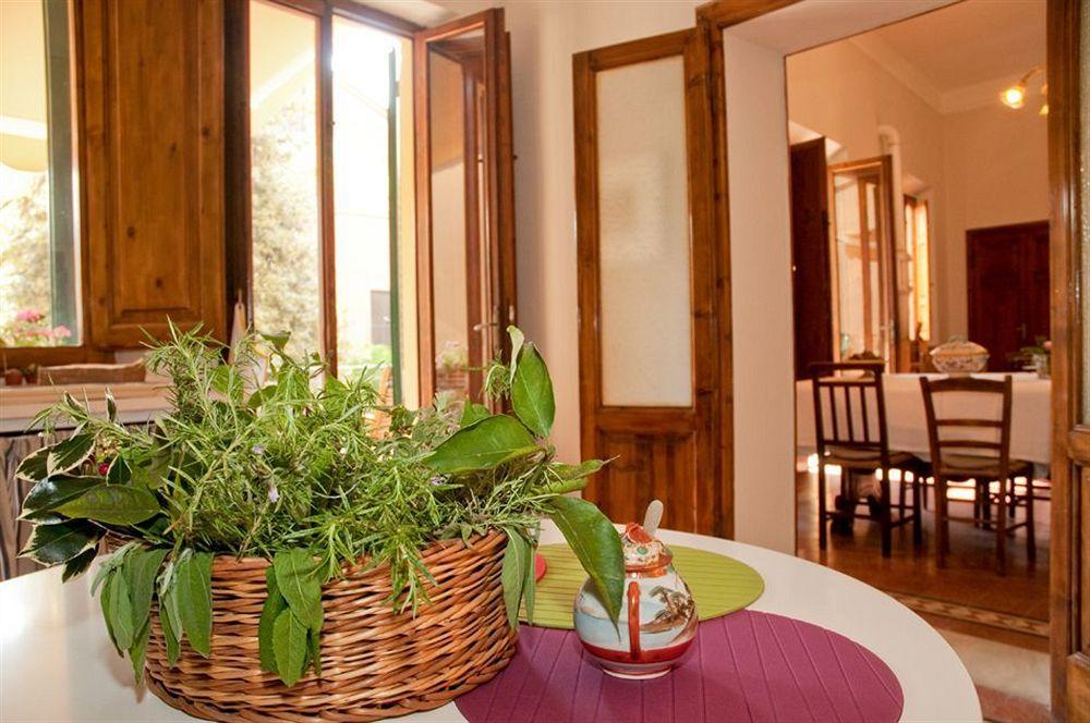 ピサ Borgo Largo 51 Bed & Breakfast エクステリア 写真